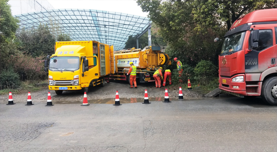 桑日成区雨污水管网“四位一体”检测疏通项目